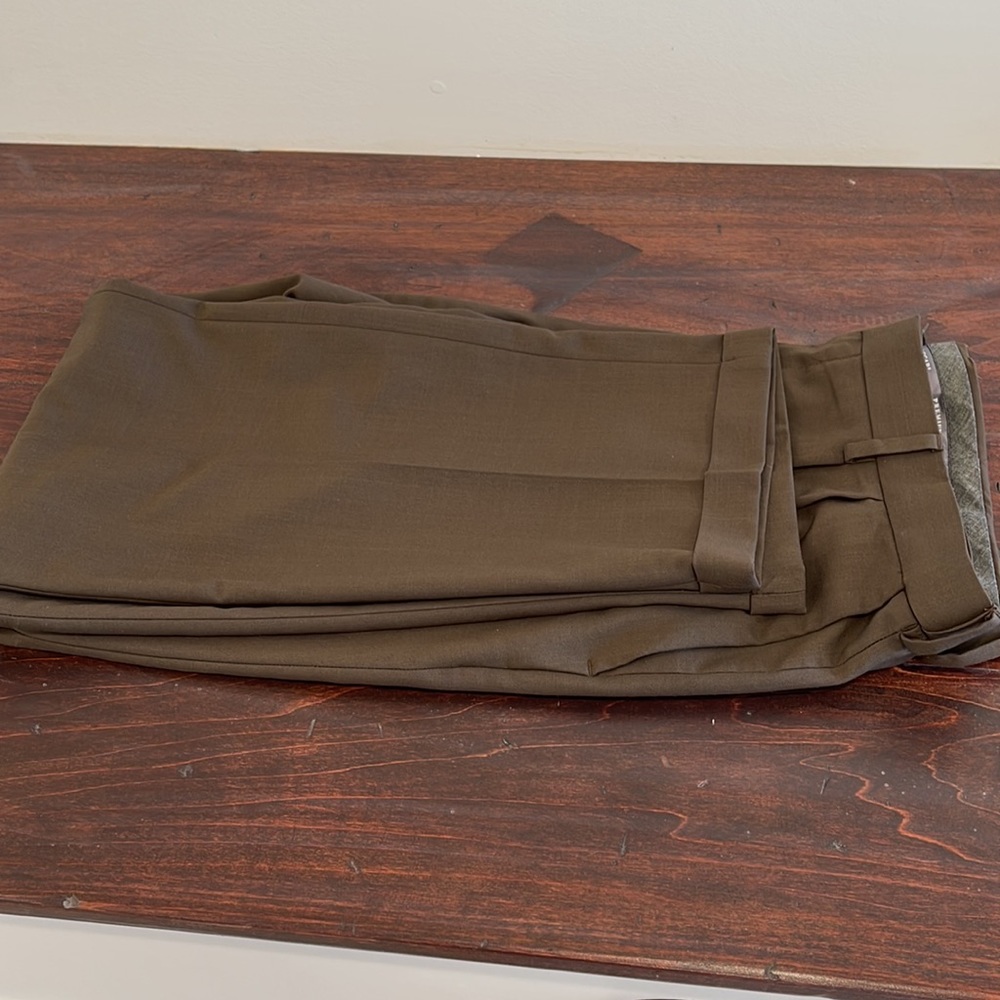 Haggar Mens premium comfort dress pants